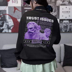 Дамска Черна Блуза "Trust Issues"